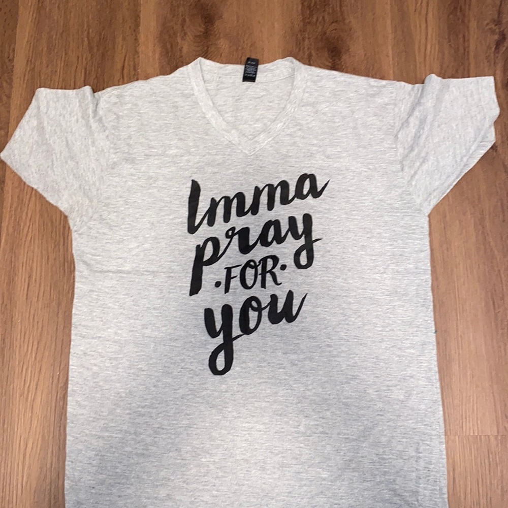 Used Ruby Rubbish V Neck “Imma Pray for You” short sleeve shirt. Size M